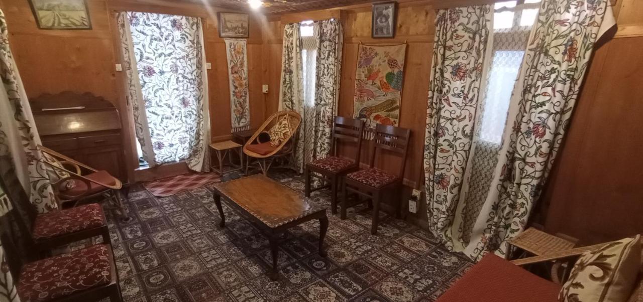 New Bombay Heritage Group Of Houseboats Srinagar (Jammu and Kashmir) Exterior photo