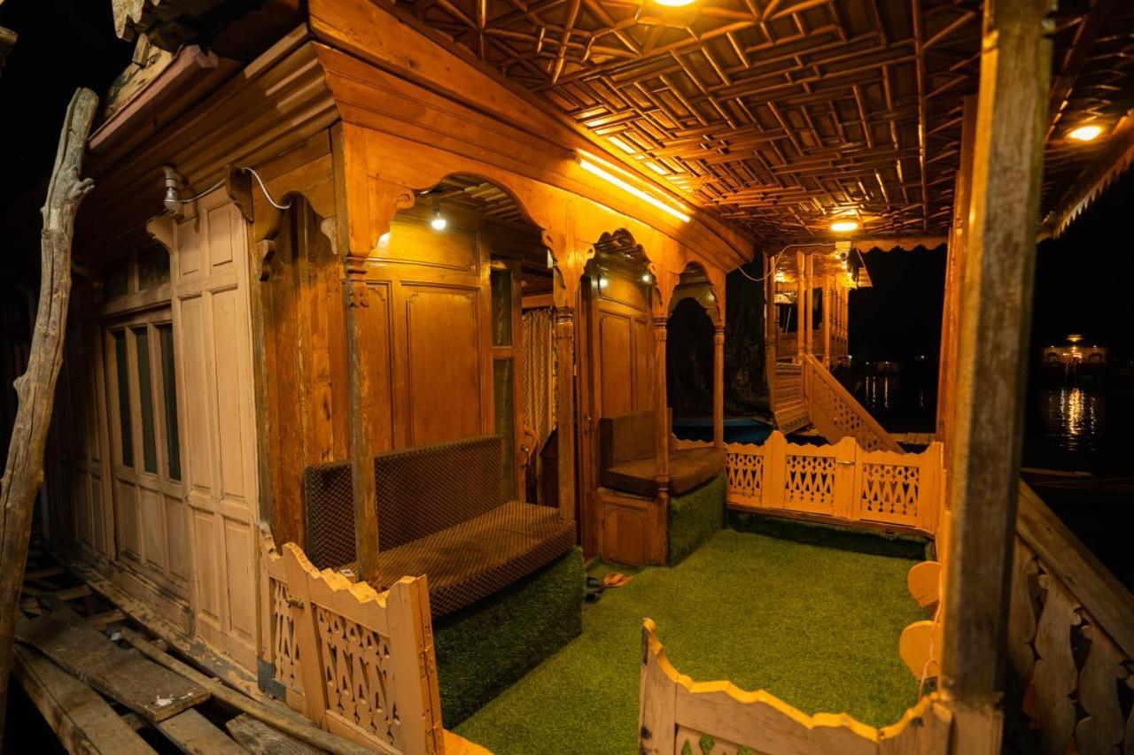 New Bombay Heritage Group Of Houseboats Srinagar (Jammu and Kashmir) Exterior photo